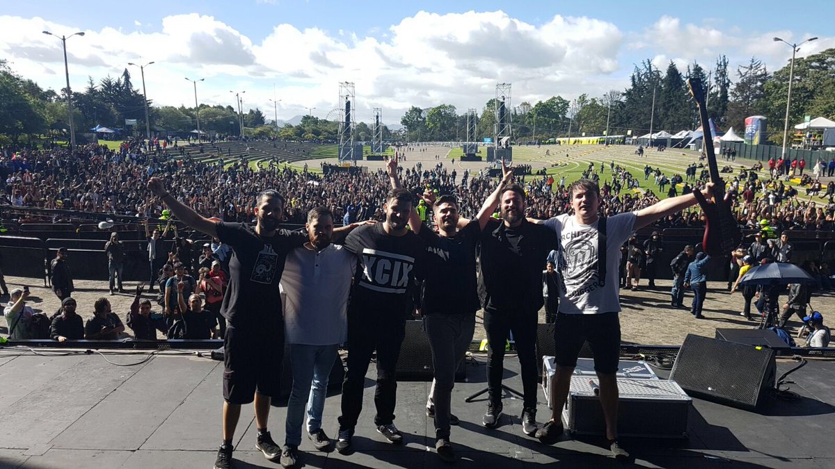 againstthewaves's tweet photo. ¡Rock al parque, sois lo mejor! #RockalParque2016 https://t.co/ZHYSH1nSAm