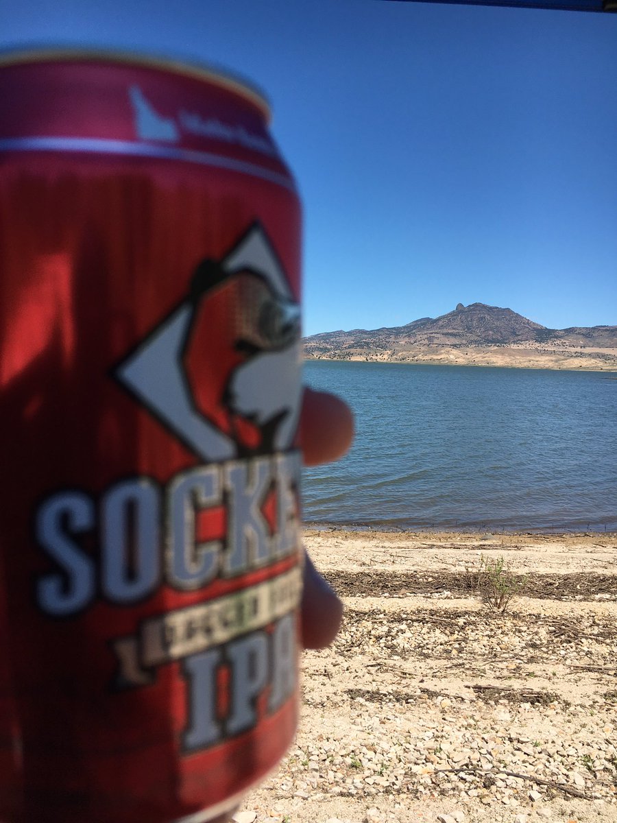 chrisrbatt's tweet photo. Another great day in Juntura with my @SockeyeBrew. #beulahreservoir #daggerfalls. #FourthofJuly https://t.co/AMio9XvkZN