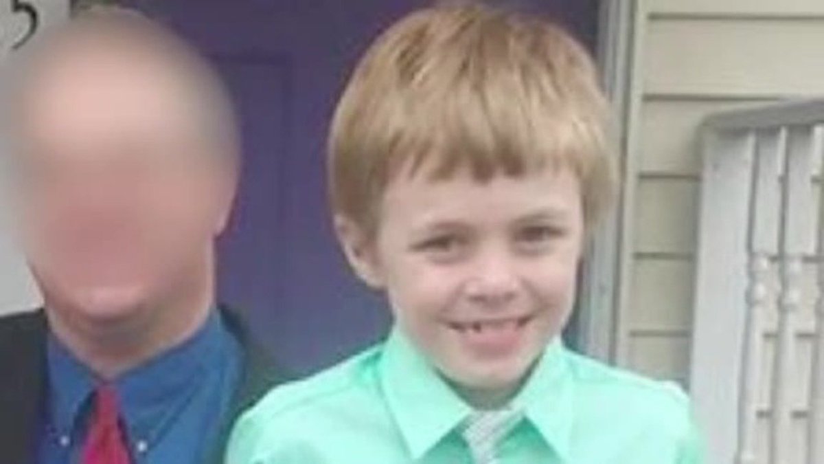 Video: 8-year-old boy trampled to death by cow bit.ly/29hgEpQ?utm_me… https://t.co/bAW1SiB6Ws