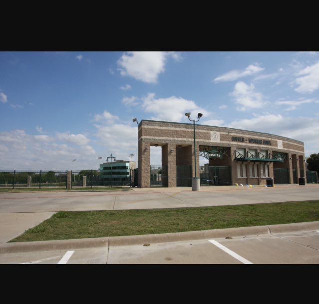 TreyCarRec's tweet photo. #Growingupingrandprairie not understanding why they didn't just name it the Warrior bowl since they won every year https://t.co/v7LyiiHlly