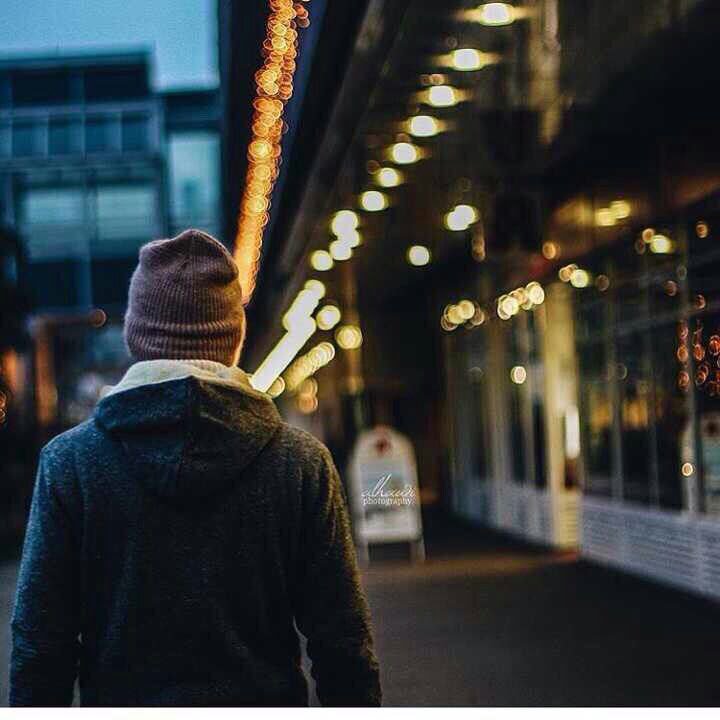 #فلان💔

ﺎغيب بقدر م آريد وـاعلم بأن لآ ﺎحد ينتظر عودتيء &lt;/3*🚶

🚶🏾33.......💔🔕