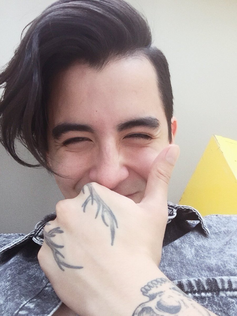 I I : I I tweet media