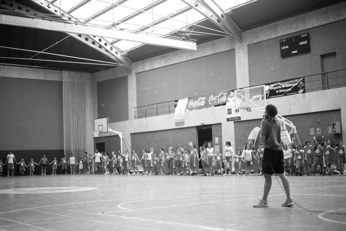 CampusMartaFdez's tweet photo. 📸 Lo que empieza tiene un final y así ha sido la DESPEDIDA de MF5 CAMP 16
👋🏻👋🏻

➡️ https://t.co/GzY2MyvJwL https://t.co/510GpWIwcO