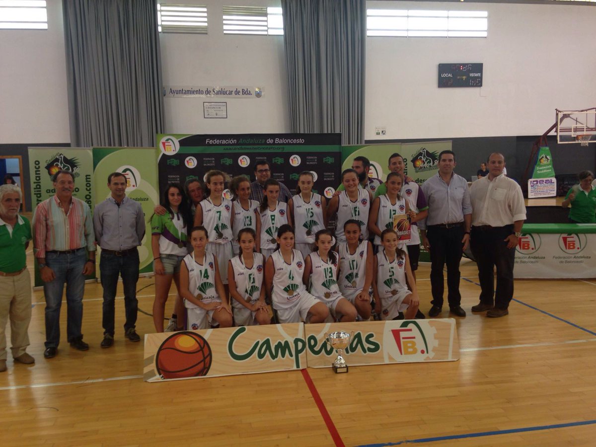 EBGMALAGA's tweet photo. Torneo de lujo para cerrar un año histórico para EBG Málaga con dos títulos autonómicos minibasket en #cadeba2016 https://t.co/mgrxZqzTcw