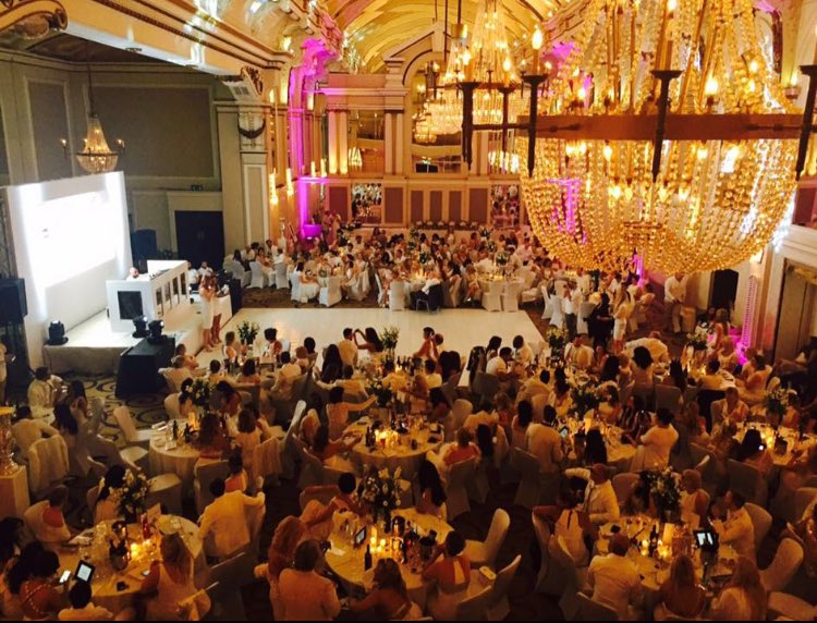 CosmedicCoach's tweet photo. Last night @safetyinbeauty #whiteparty2016 #spectacular evening https://t.co/2GTT8geD9l