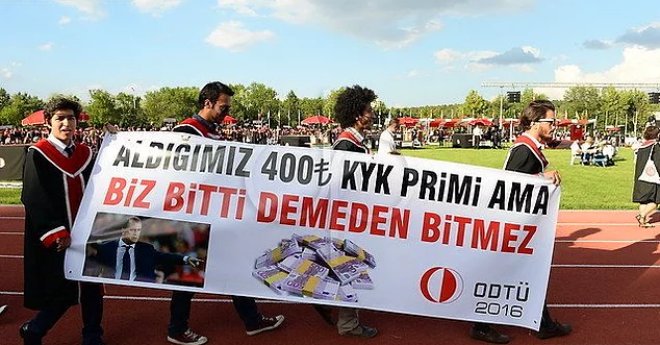 "2016 ODTÜ Mezuniyet Töreni"nde açılan 28 efsane pankart

unibilgi.net/liste/28-kared…