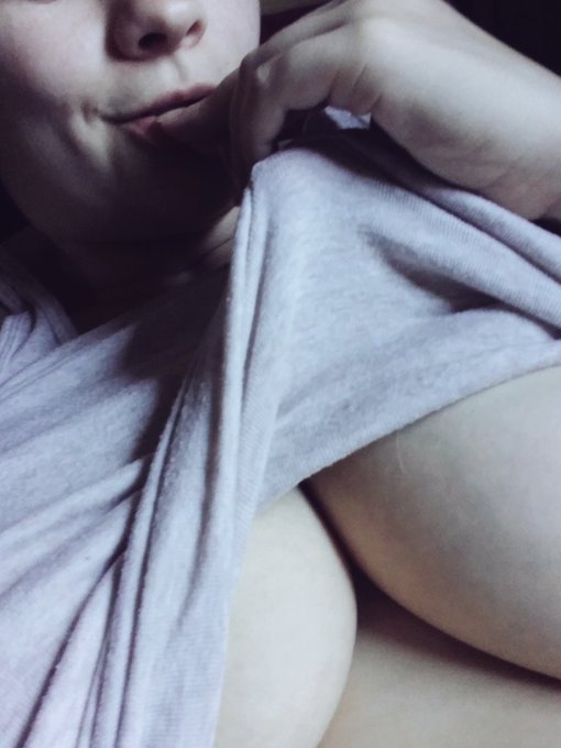 Happiest of sunny #Sundays, my Loves!                        💖💞💋💞💖   RT if you salivate over #underboob<a href="/tag/sundays"class="tags">#Sundays</a><a href="/tag/cleavage"class="tags"><span>#cleavage</span></a><a href="/tag/underboob"class="tags"><span>#underboob</span></a>