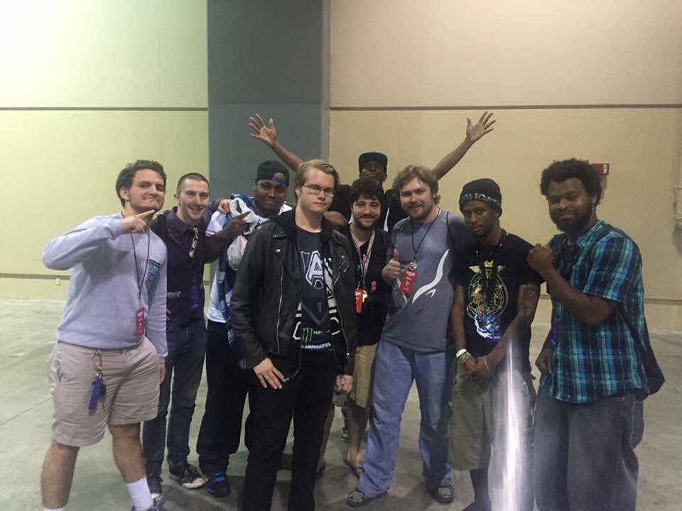 Nahgato's tweet photo. The only people that cheered for him  @ArmadaUGS @Pablo_FAITH @JesterKirby  #yourbiggestfans #WTFox2 https://t.co/WrvcAnqbKh