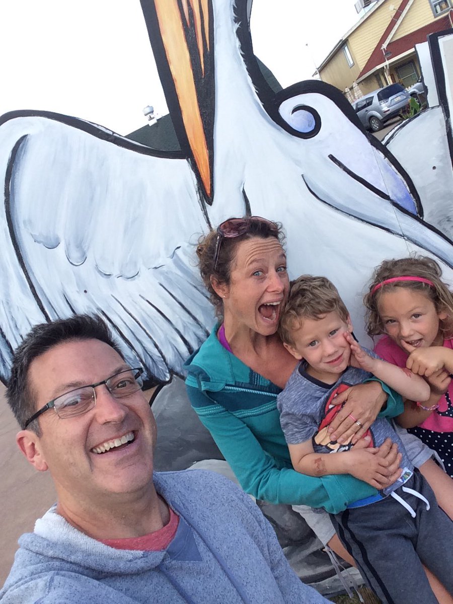 A family Pigeon Lake break from the craziness of creating murals across #Canada #pelicanpete @VillageAtPigeon