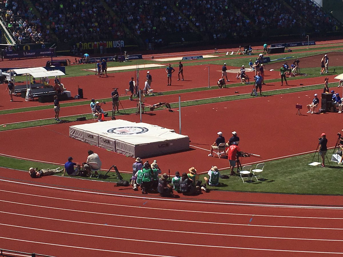 Shaina_Cales's tweet photo. #tracktownusa #tracktown2016 #roadtorio #haywardfield #olympictrials #trackandfieldtrials #usatf #eugeneoregon https://t.co/aD4aDBcl07