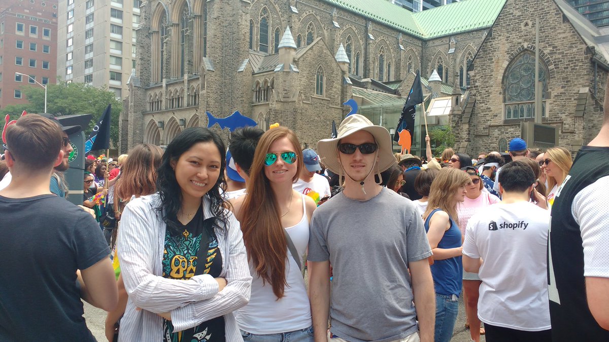 tsubashii's tweet photo. Represent #Teamskynet #bitmakerhq #Shopify #PrideTO2016 https://t.co/yT9vqFP94E