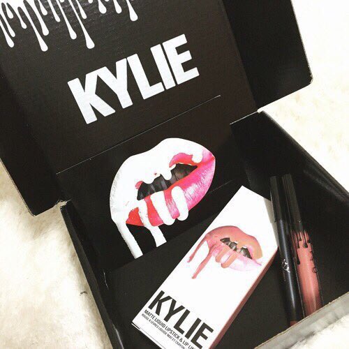 GIVEAWAYGLOW's tweet image. JUST SOME INFO ON THIS ACC ❤️