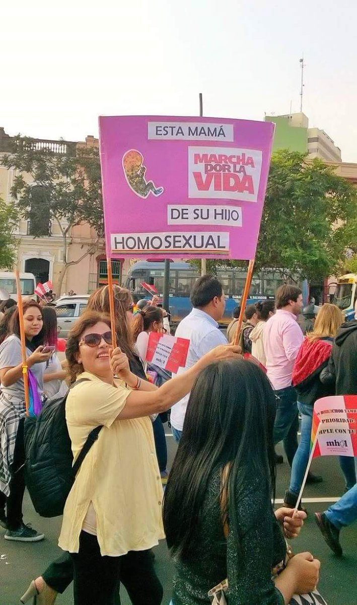 CINDYB1902's tweet photo. Que chevere !🌈 @RicardoMoran @KarenSchwarz @maricarmenmarin @BrunoAscenzo @MauFernandini @malditaternura #GrandeMa https://t.co/FYsIp9VHTO