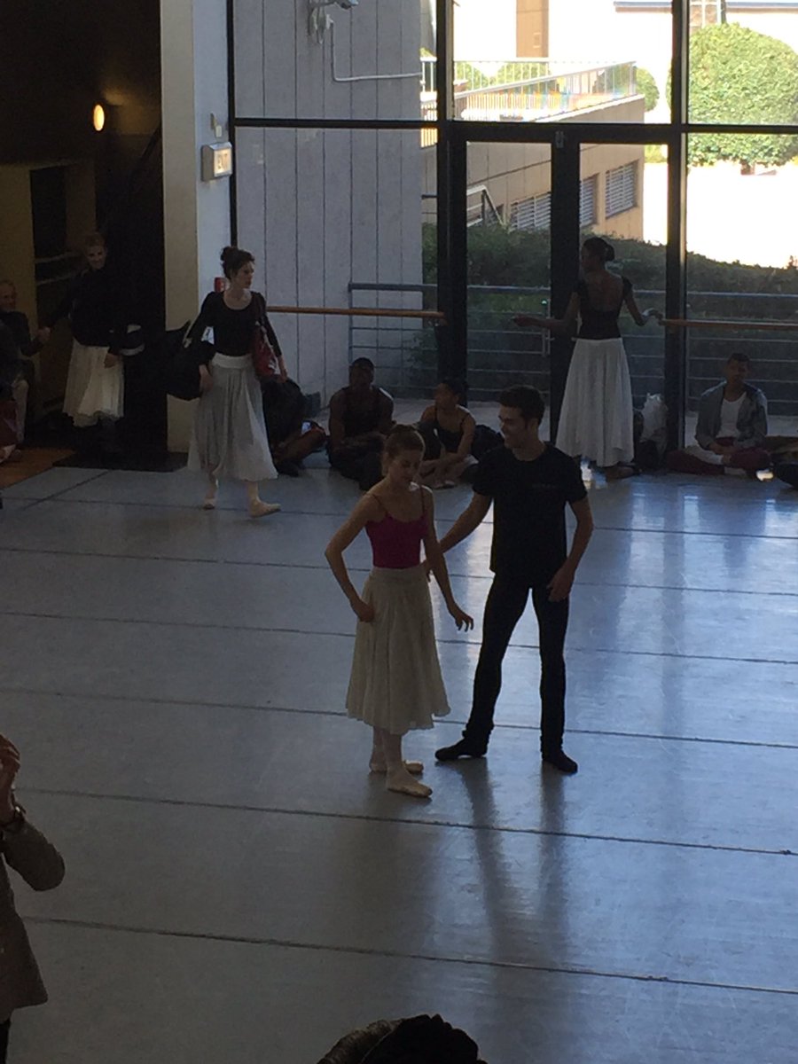 FirstPointeJhb's tweet photo. @JoburgBallet rehearsing for 'Romeo &amp; Juliet' - Too beautiful, I had goosebumps! 👏🎭♥️ https://t.co/0BtQ4zOURN