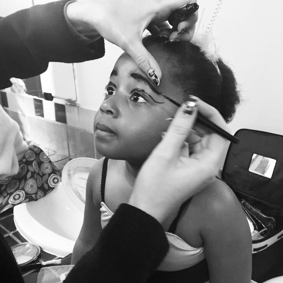 FirstPointeJhb's tweet image. Flash back: In make up 💄#aliceinwonderland #firstpointeconcert #bestdaysever