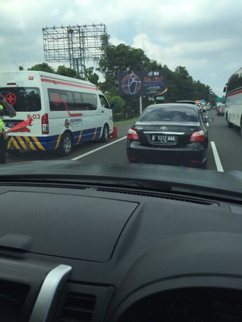 NET. Waze tweet media