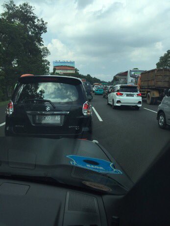 NET. Waze tweet media