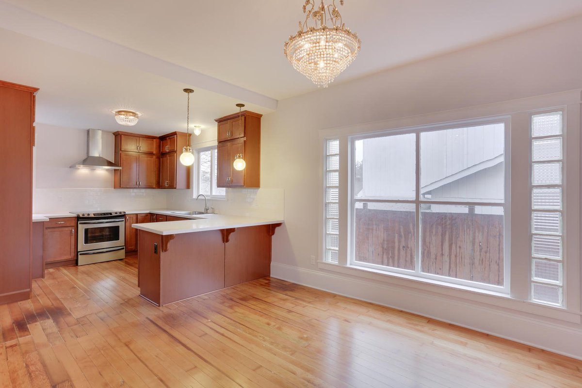 Pocket_Deed's tweet photo. 3 Exclusive House-Flipping Tips #flippingtips #houseflipper #HouseFlippingTips READ: https://t.co/SsM5WrLMVq https://t.co/JrFg0J49UB