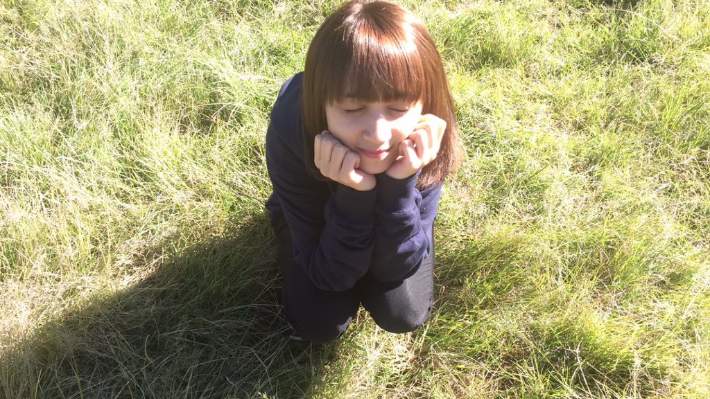 Panas yaaaaa >.< hehhehe skrg aku udh di jalan lagiiii~~