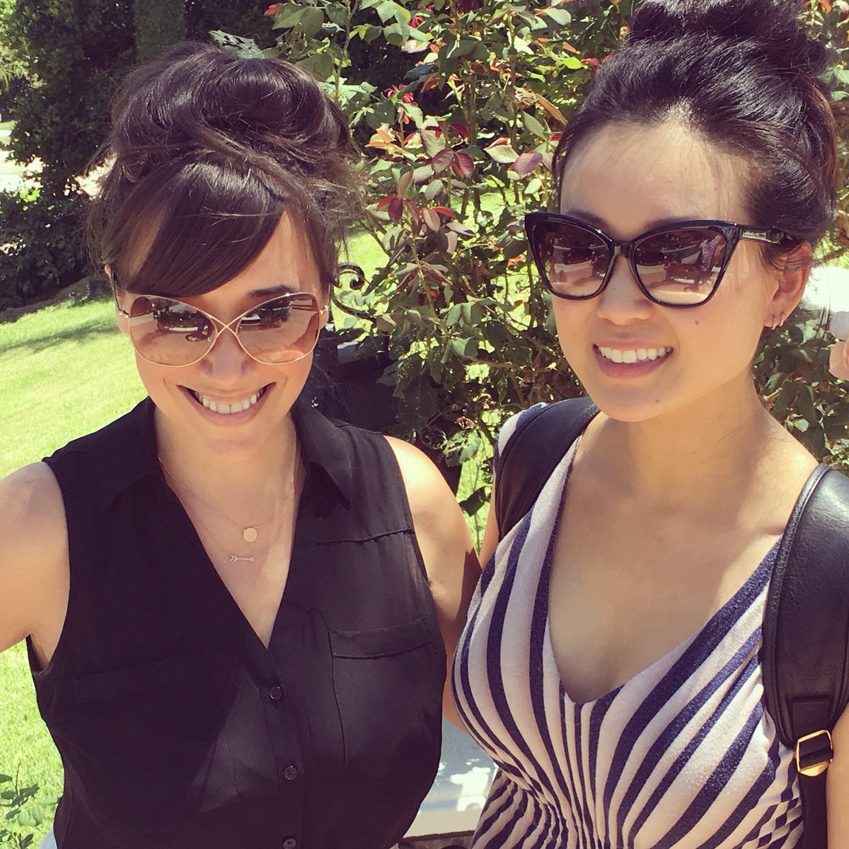 Love hanging out with <a href="/SandraDurand23/">Sandra D</a> 😎😊😘 #girls #girlfriends #loveher #alwaysfun #shades #cateyes #beautifulday