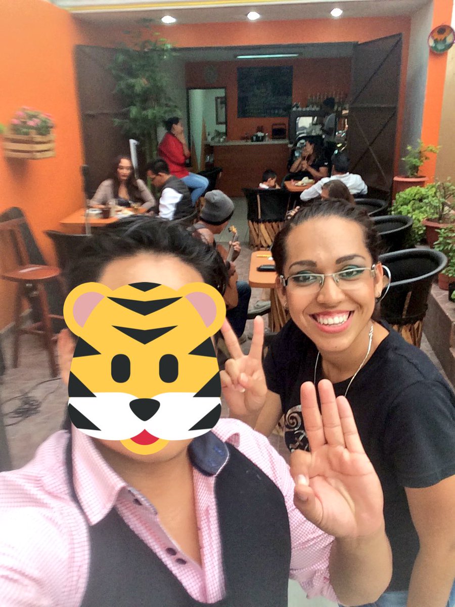 CesarTiiG's tweet photo. @LaSEDEdelCAFFE #SabadosInigualables https://t.co/ad9velsziu