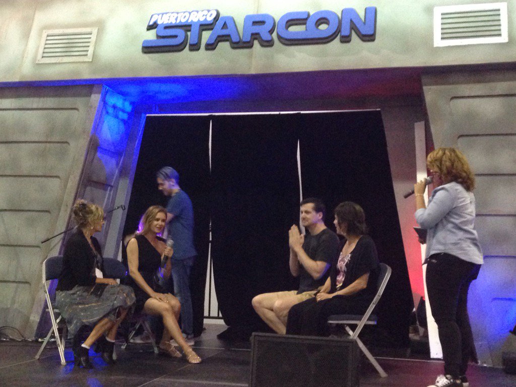 realprgamer's tweet photo. From #PRStarcon @NatalNogulich @keegolicious @DC_Douglas @jhaletweets @doriloli @TatitoTales https://t.co/0IoDyiLJ8N