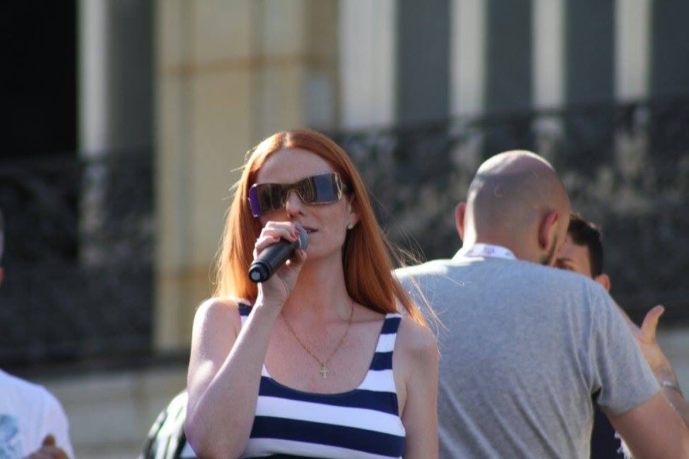 tATumusic's tweet photo. #Katination:
Lena Katina at Mr. Gay Pride 2016, #Madrid (Soundcheck). 01.07.2016 #EstaSoyYo https://t.co/yi56xEJpNg