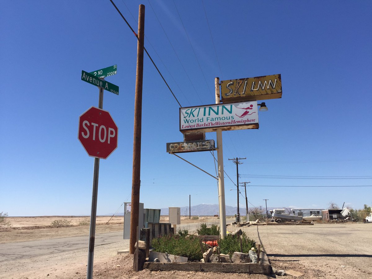 chillipickle7's tweet photo. Bombay Beach, CA #SaltonSea #SkiInn https://t.co/tj9ZAIJvhz