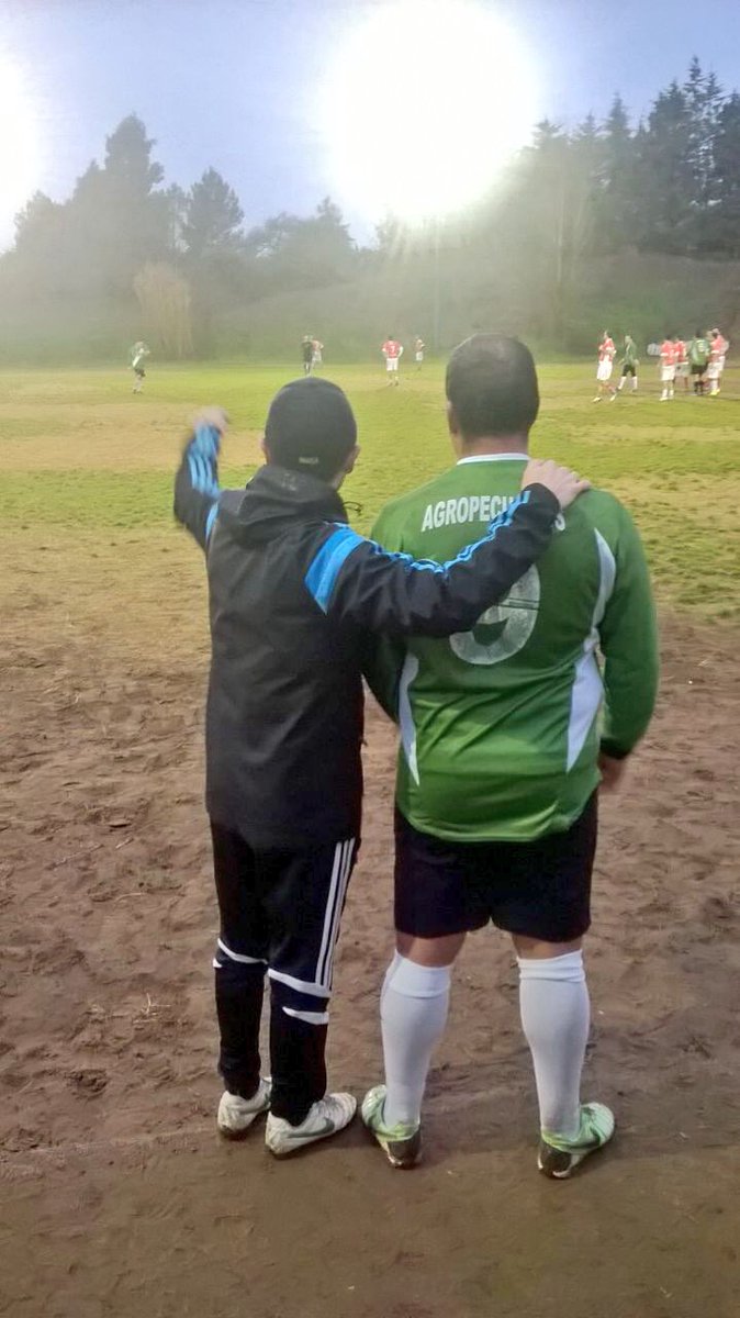 fc_agro's tweet photo. Hoy te convertis en heroe le dijo DT...@gonchi1981 @lucasperez79 https://t.co/GqXytSl4zy