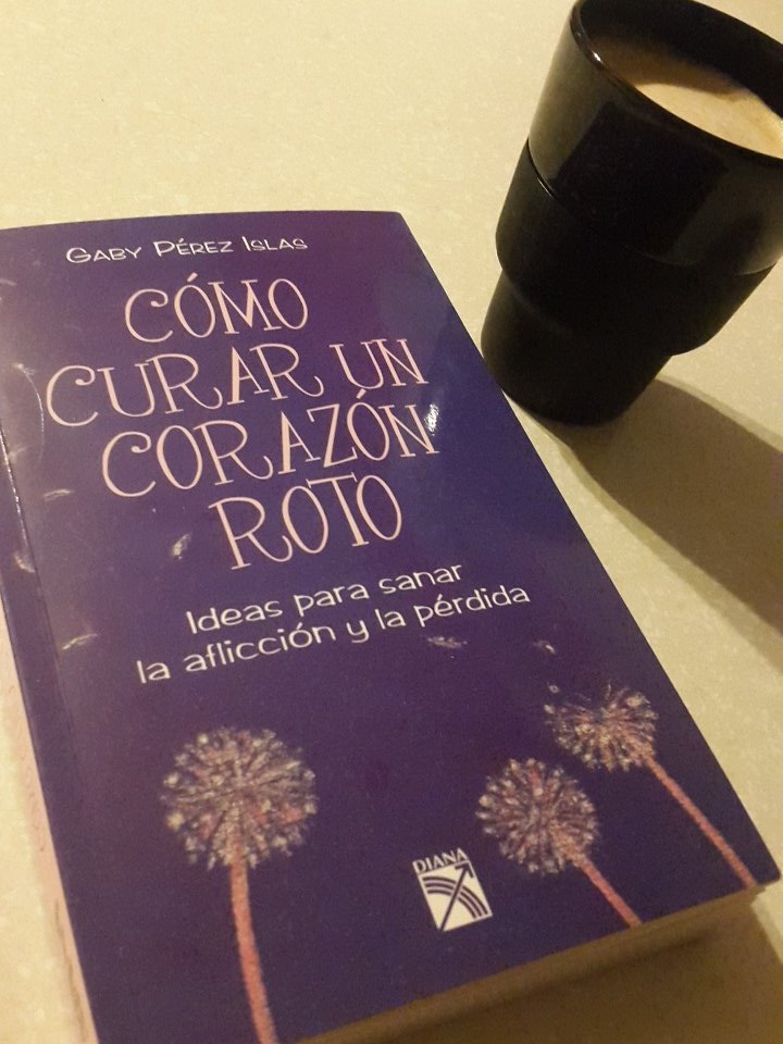 FlowerUrimon's tweet photo. Por fin me #MeDecidi @gabytanatologa veamos que sucede .... 😐😯 a #CurarUnCorazonRoto💔 Ya Les contaré. https://t.co/oswhgkmH9b