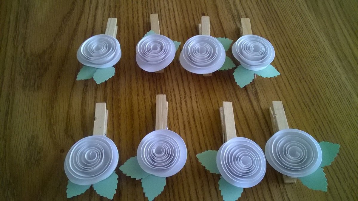 AlwaysnBlossom's tweet photo. White paper flower Clothespins magnet set of 8 garland… https://t.co/nW9LWzhhaA #KikisCollections #AffordableWedding https://t.co/bOarAdSSjT