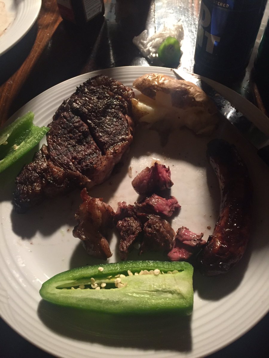 ShemaKaya's tweet photo. 🙌🏽🙌🏽🙌🏽🙌🏽🙌🏽🙌🏽🙌🏽 gotta have the spice. #NewMexicanProblems https://t.co/1TnMfuPBWT