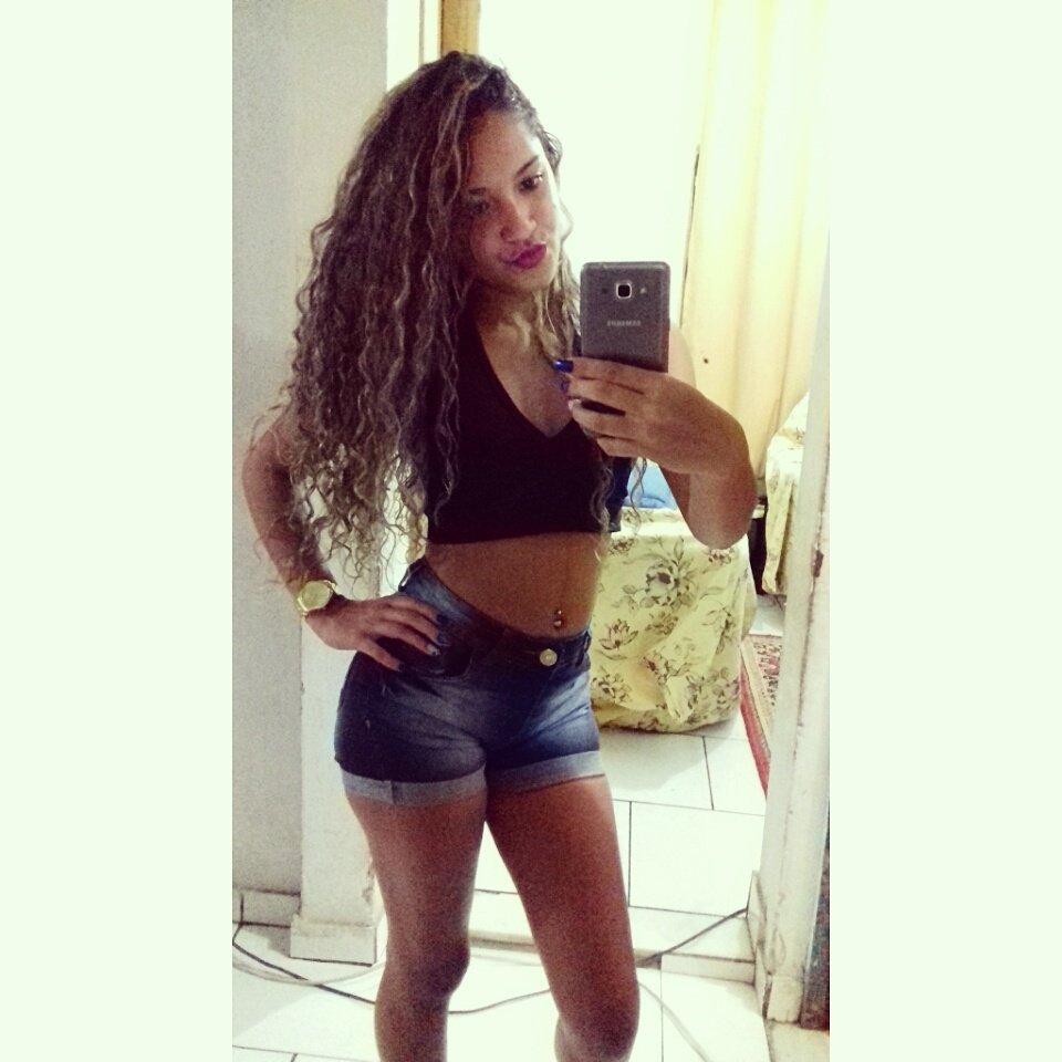 biaCdd123's tweet photo. - Cada dia mais apaixonada pela minha pessoa😍 https://t.co/p90OOj7pdt