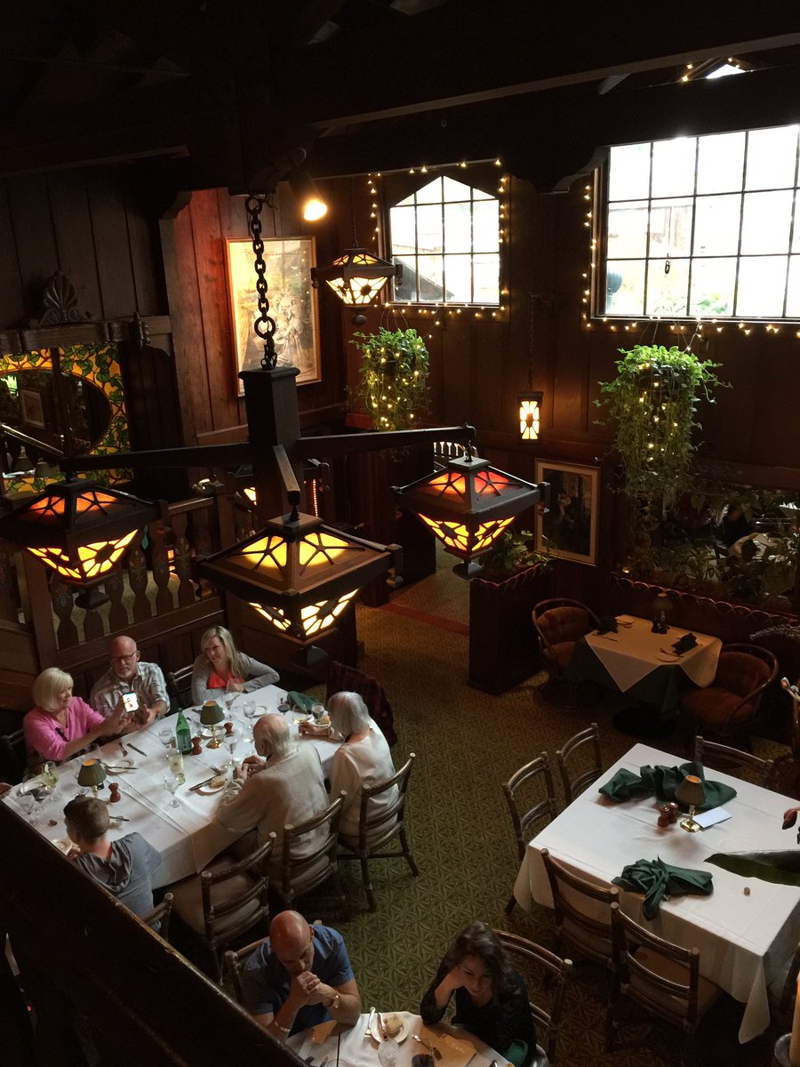 brocandchoc's tweet photo. Love, love, love this restaurant; thanks for the great birthday dinner, Shadowbrook! https://t.co/C3tqNzvWDD