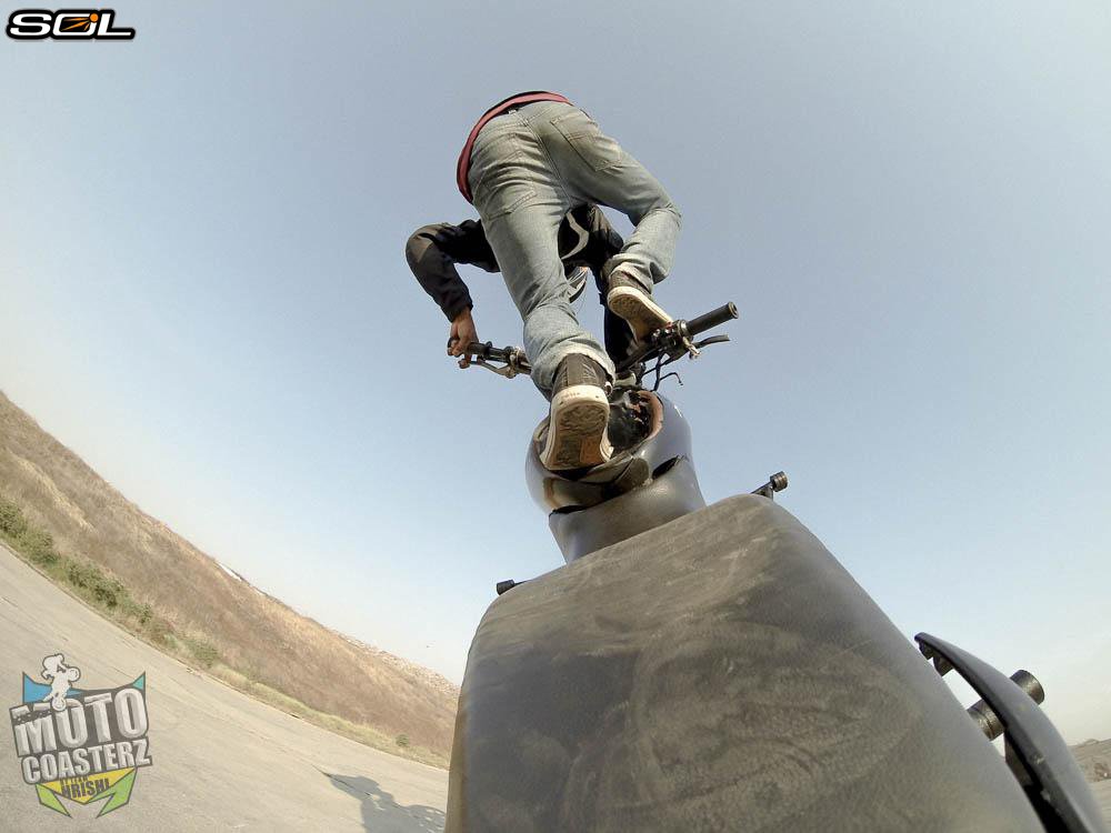 motocoasters's tweet photo. THE BEST VIEW COMES AFTER THE HARDEST CLIMB.
ATHLETE- TJ
#GOPRO #SOLHELMETSINDIA #MOTOCOASTERS #STUNTBIKKERSINDIA https://t.co/BEcE5J9mNJ