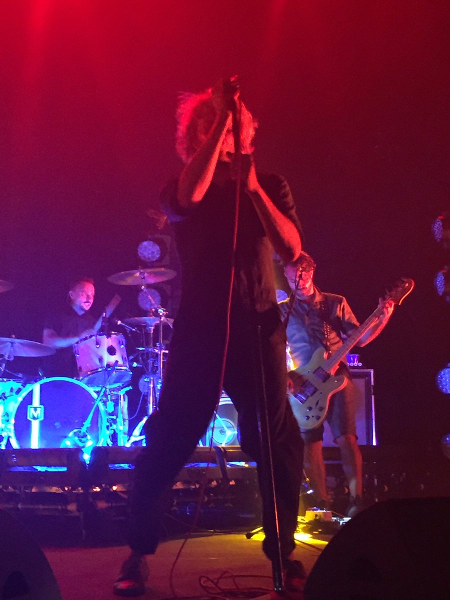 KeyEllis23's tweet image. Once again an extraordinary experience! I am awake! @awolnation