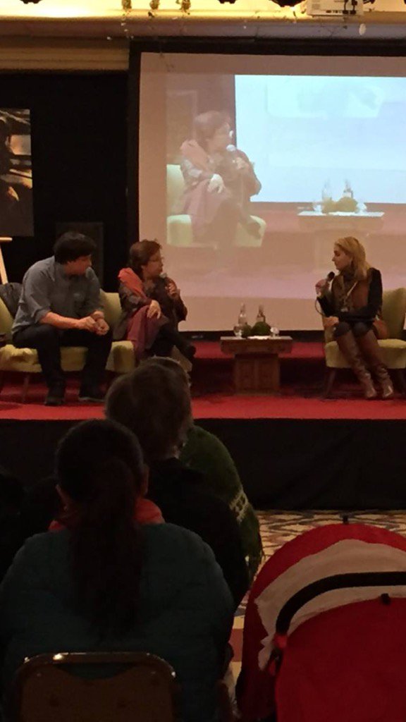 isabelmosqueir's tweet image. @isamosqueiraj @SurMujer @Greenpeace con Amanda Céspedes y Matias Asun ( direct