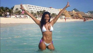 GrrChanel's tweet photo. #Sexy #Sun in the #beach See full gallery ======&amp;gt;&amp;gt;&amp;gt;  CALENTITO https://t.co/xiVgzB1Mz1 https://t.co/W1o43lKJMW