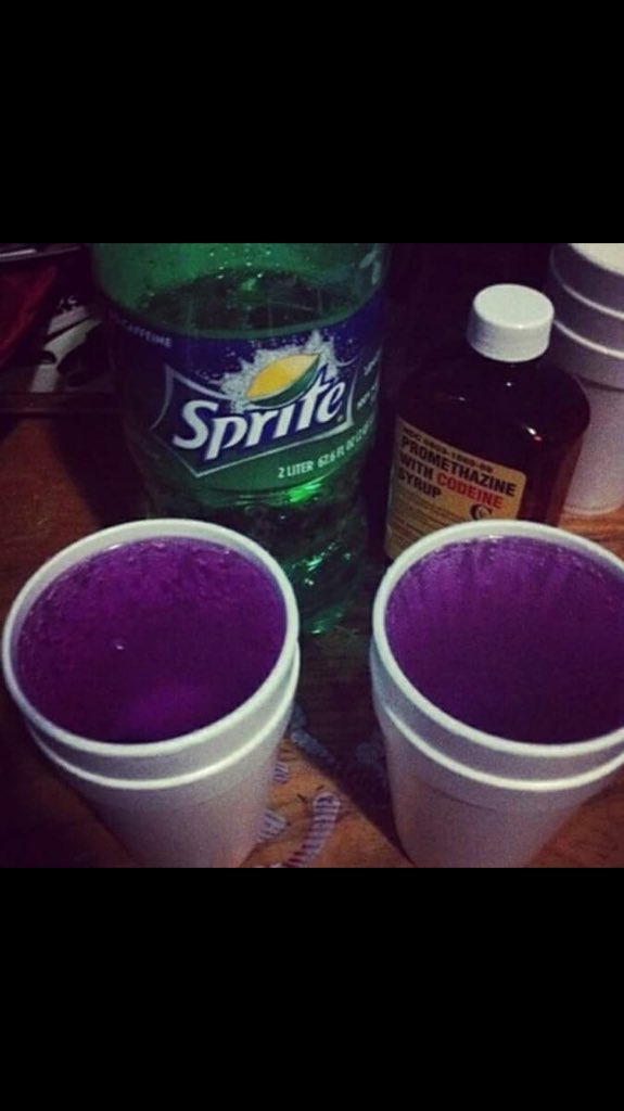 YSTN_charlie's tweet photo. Who want some ? 🤔 #lean💦😍 #Syrup😏 #Da-President Charlie 😎🔥 #YSTN🌎💸 https://t.co/b6WurvFz6O