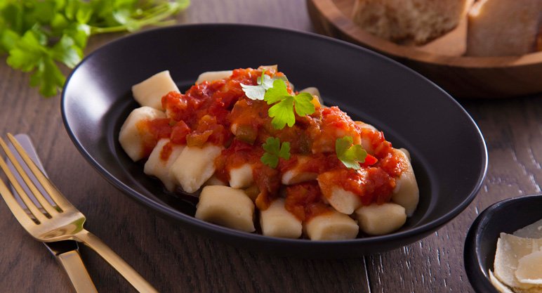 EdgellAu's tweet photo. Making delicious gnocchi at home is easy peasy! Find out for yourself this winter: https://t.co/69nmZZNDrw #italian https://t.co/LpkBahjz9i