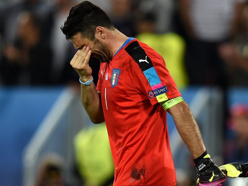 Fans Italia Tetap Cintai Gianluigi Buffon dlvr.it/LjmvdS