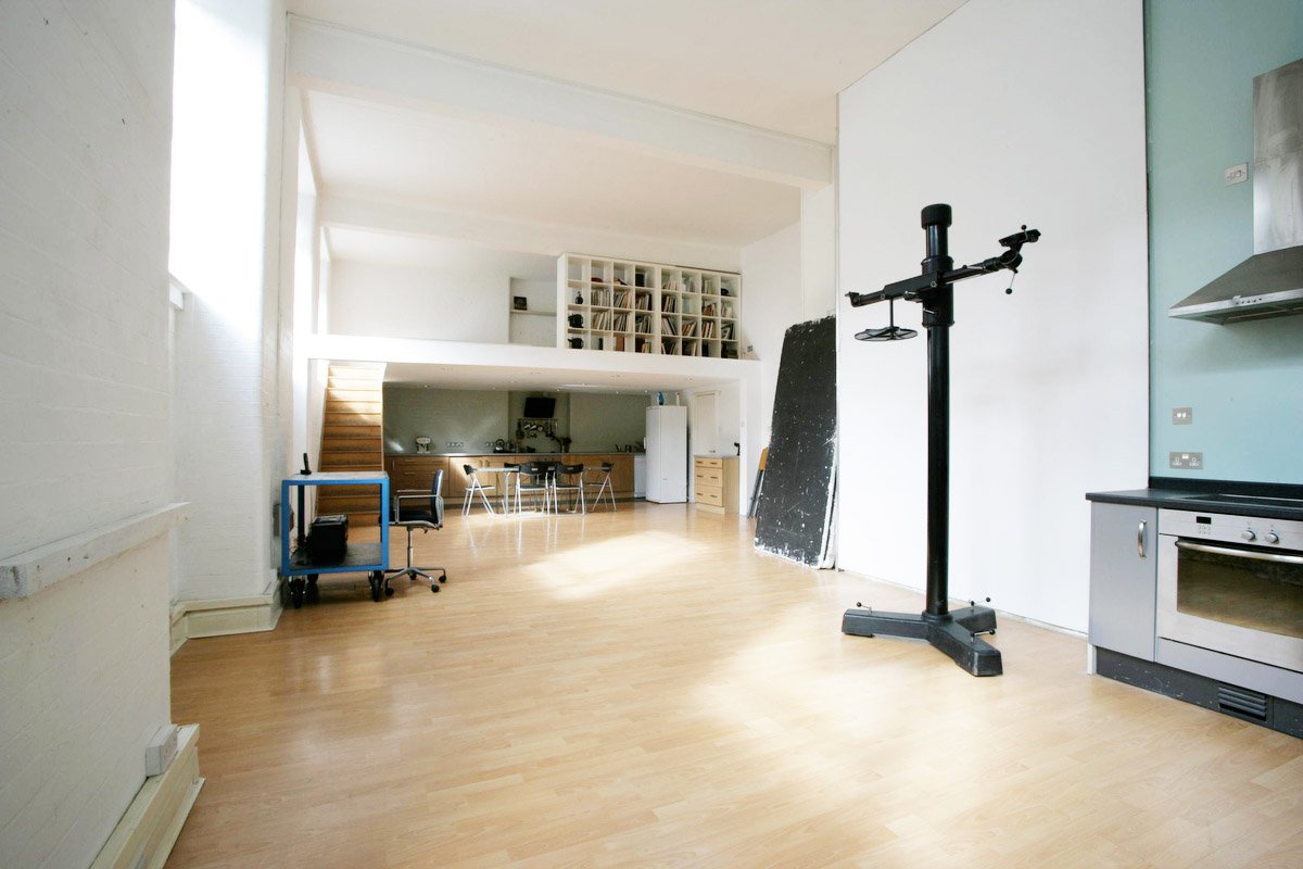 photo_studiohre's tweet image. #STUDIOOFTHEWEEK Apollo Photo Studio situated in an old piano factory😍 Book now @ photo-studiohire.com 👌🏼📷 #shoot