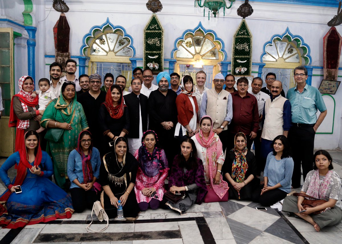 thepark_kol's tweet photo. #TrailsofRamadan- A ride down the #hooghly &amp; with Iftar at #WajidAliShah Imambara - Journey to remember #foodtrail https://t.co/D1MBZ0yyqS