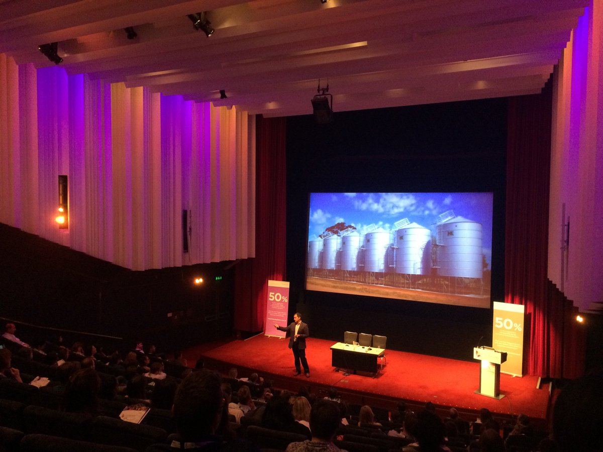 BarneyKnibb's tweet photo. Talking data visualisation with @purple_vision this morning at #FundraisingConvention. Watch out for those silos!! https://t.co/SmXs0oEEHT