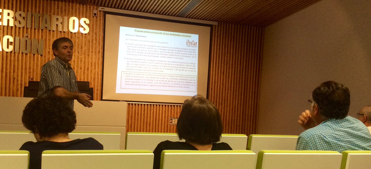 pablogarguez's tweet photo. En la reunión del instituto de investigación #IProCar con @_AndresCaro_ para proyectos #PRI de @Junta_Ex @danitheyoz https://t.co/PEtnbQzgoX