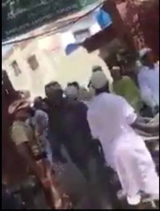 NdmEhsan's tweet photo. گلوں میں رنگبهرےبادنوبہارچلے
چلےبهی آوکہ گلشن کاکاروبارچلے
بڑاہےدردکارشتہ یہ دلغریب سہی
تمہارےنام پہ آئینگےغمگسارچلے https://t.co/mN0pBPpFwp