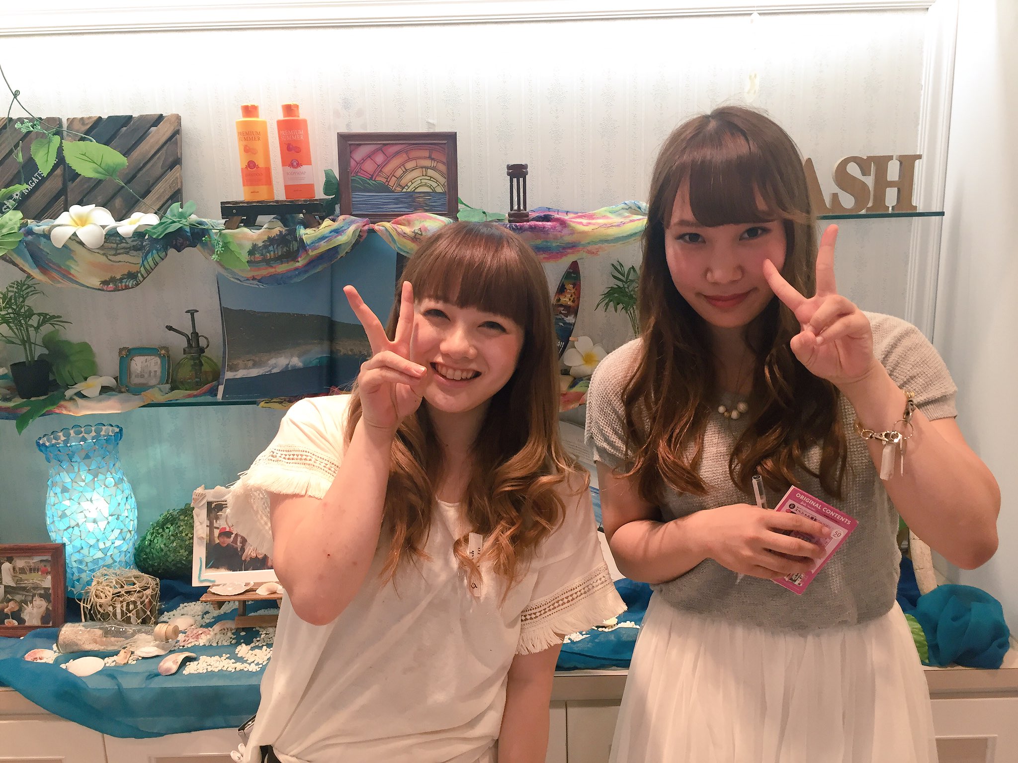 ａｓｈ リクルート 東京 神奈川 千葉 埼玉美容室 新卒採用 横浜ba から Ash長津田店 と Ash成瀬店 に サロン見学 にきてくれました 長津田店では先輩の佐藤さんと 成瀬店では後藤田店長 偶然ペアルックの鈴木