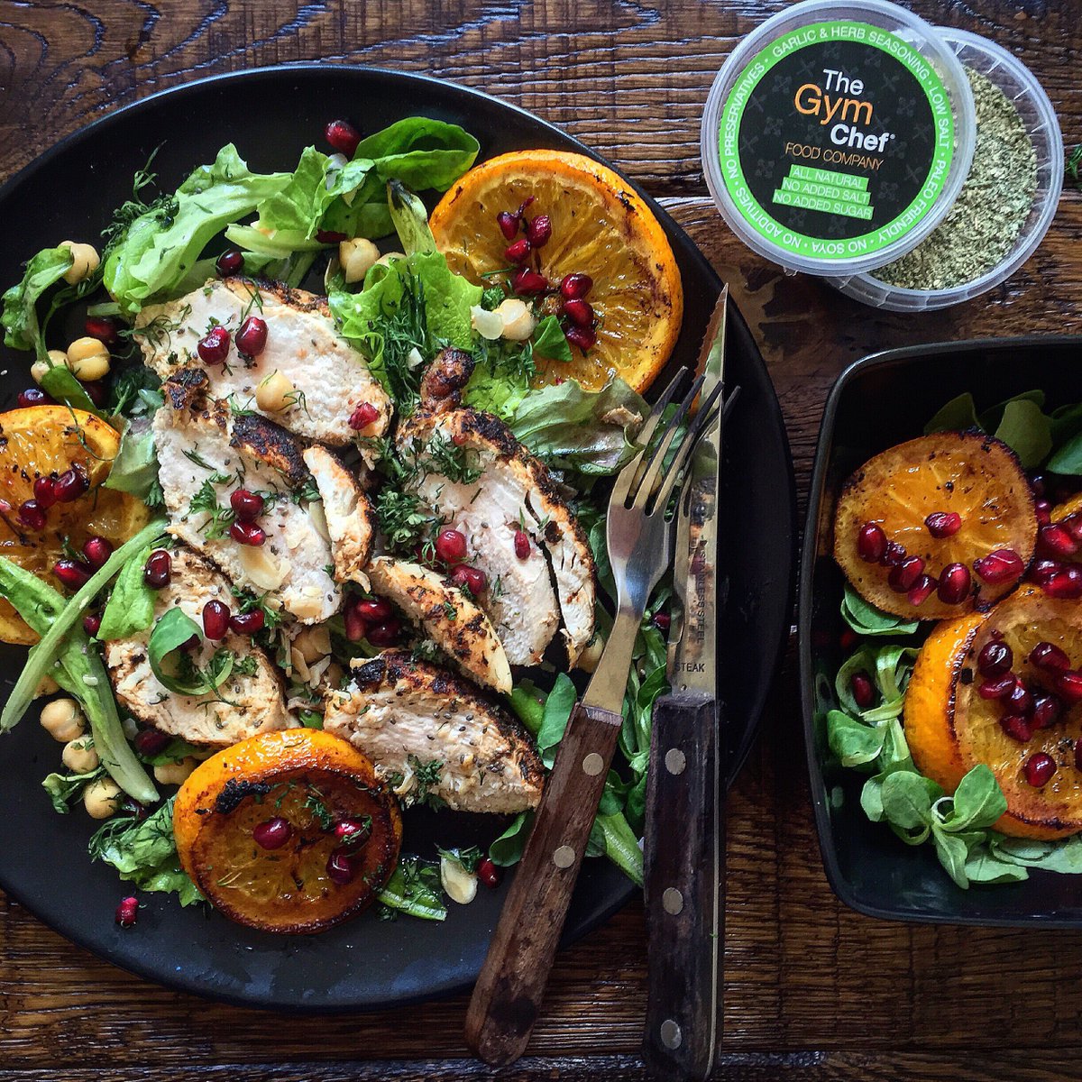 TheGymChef's tweet image. You can’t beat tasty seasoned Chicken. How do you eat yours? #TodaysFlavour Image by @fcitbs using Garlic &amp;amp; Herb🍴 😍
