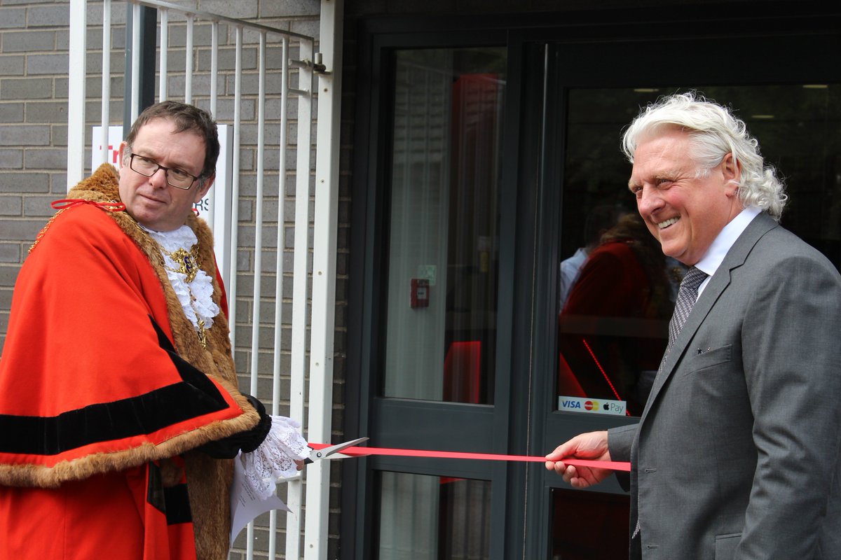 TruFrame's tweet image. Very successful open day for @TruFrameDirect Hull last week. Lord Mayor and TruFrame MD David Firmager present.