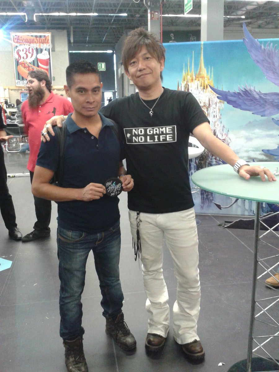 IscCarballo's tweet photo. Mi mejor momento en #CPMX7 es haber obtenido un autógrafo y foto con Naoki Yoshida #CPMX8 https://t.co/rtpNYYPWai